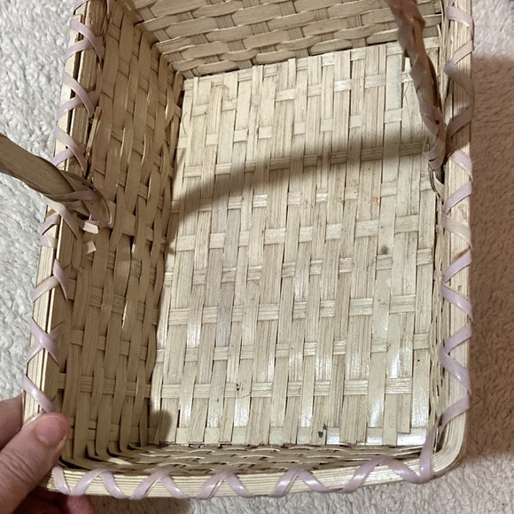 Cute wicker basket with heart designs euc - Picture 6 of 15